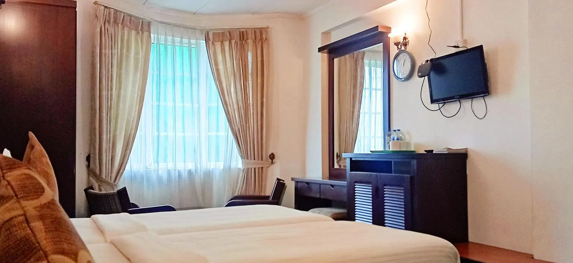 The Rock Hotel Nuwara Eliya