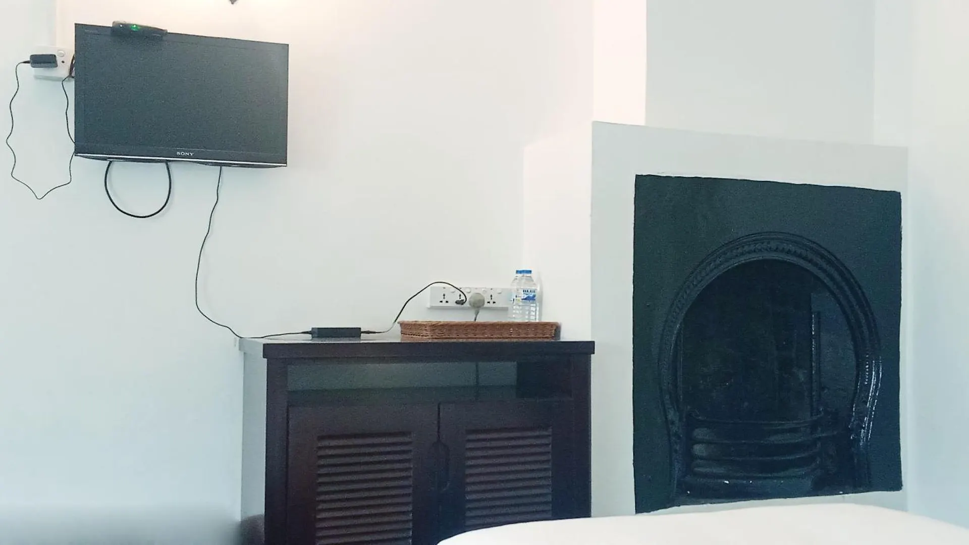 The Rock Hotel Νουβάρα Ελίγια